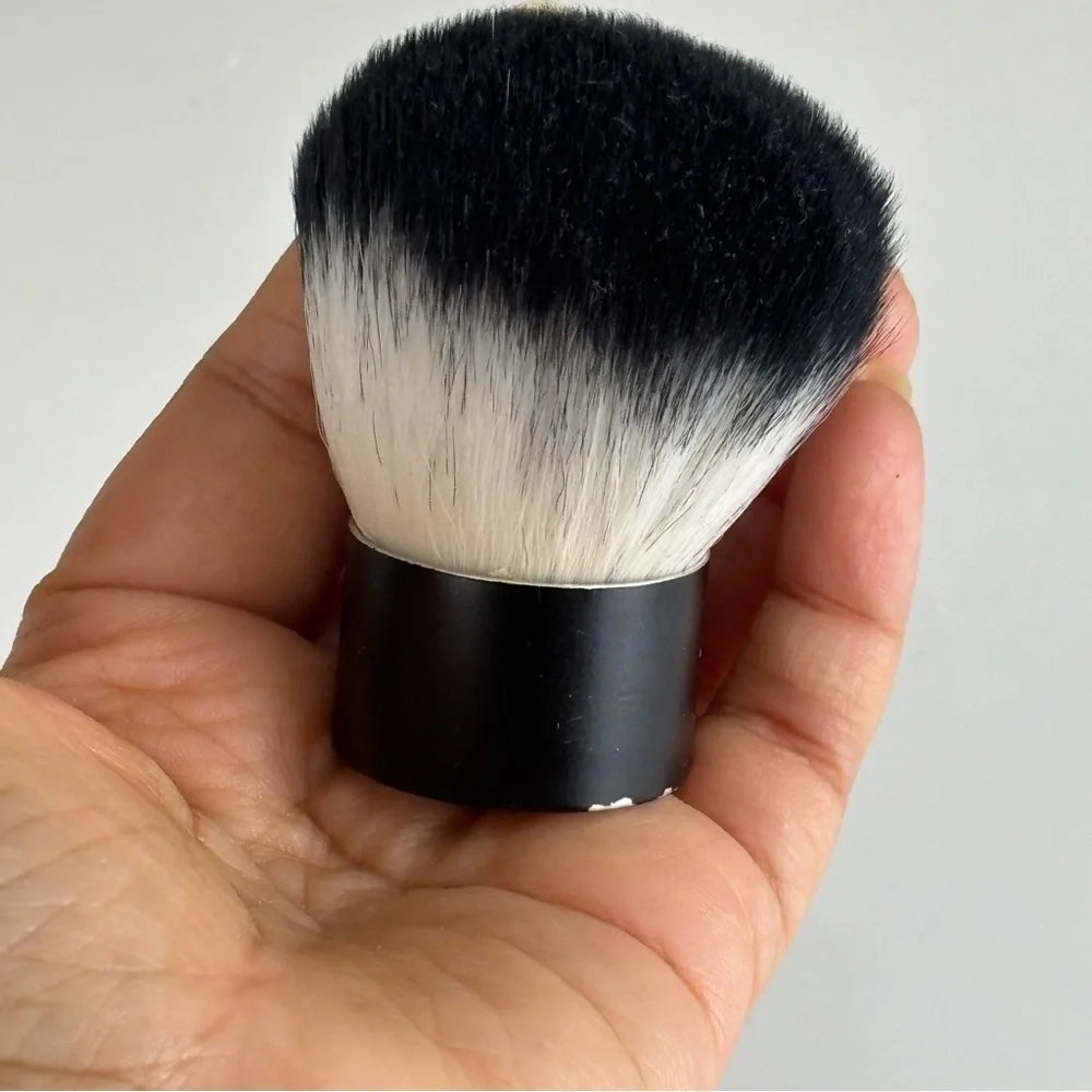 Makeup Brush and makeup cousion ,spoolie and mirror  tool Set